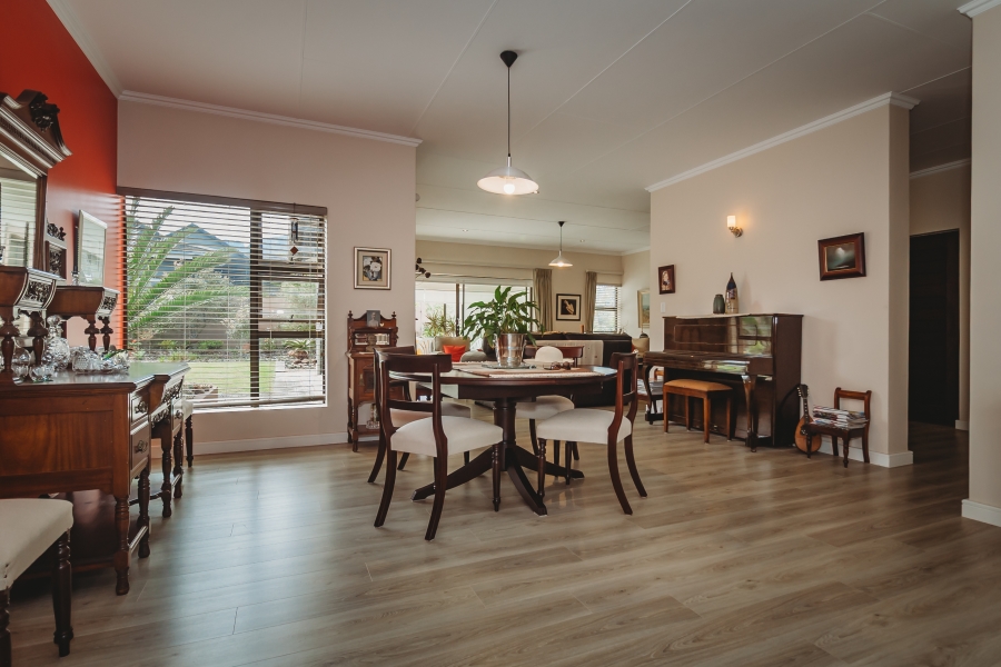 3 Bedroom Property for Sale in Earls Court Lifestyle Estate Western Cape